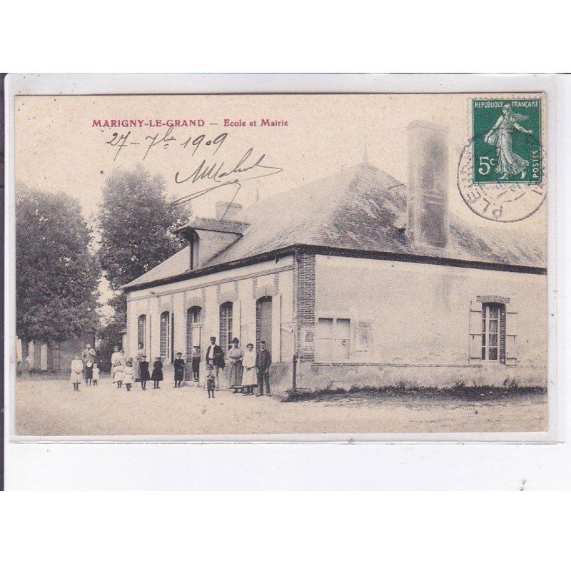 MARIGNY-le-GRAND: école et mairie - très bon état