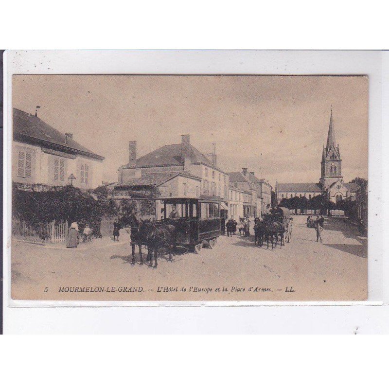 MOURMELON-le-GRAND: l'hôtel de l'europe et la place d'armes, omnibus - très bon état
