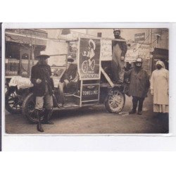 PUBLICITE : carte photo d'une voiture publicitaire les pneus Hutchinson - Toneline - cavalcade (affiche)- très bon état