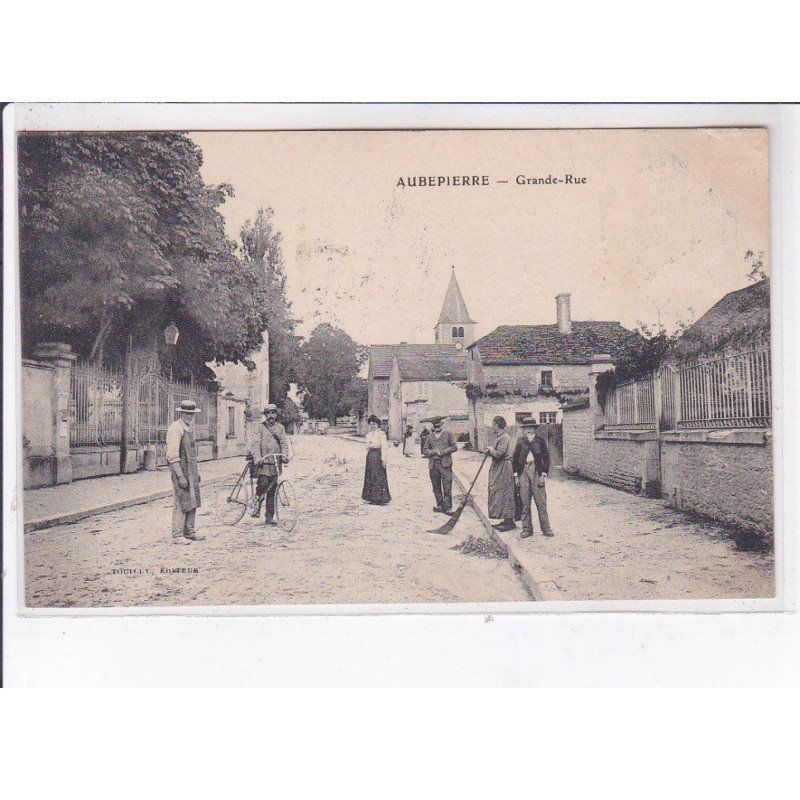 AUBEPIERRE: grande-rue - très bon état