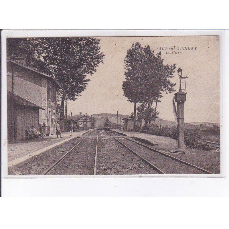 VAUX-sur-AUBIGNY: la gare - état