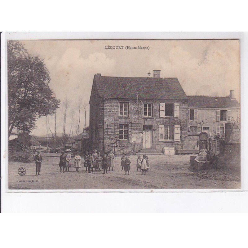 LECOURT: bâtiment, personnages, villa - état