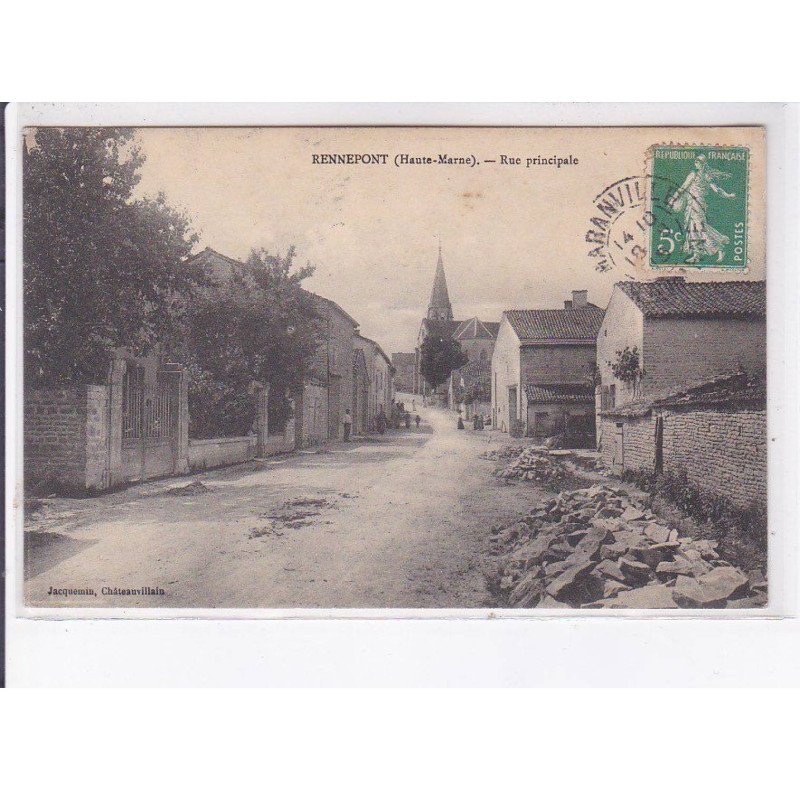 RENNEPONT: rue principale - très bon état