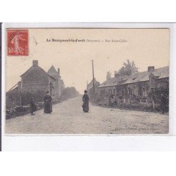 LE BOURGNEUF-la-FORET: rue saint-gilles - très bon état