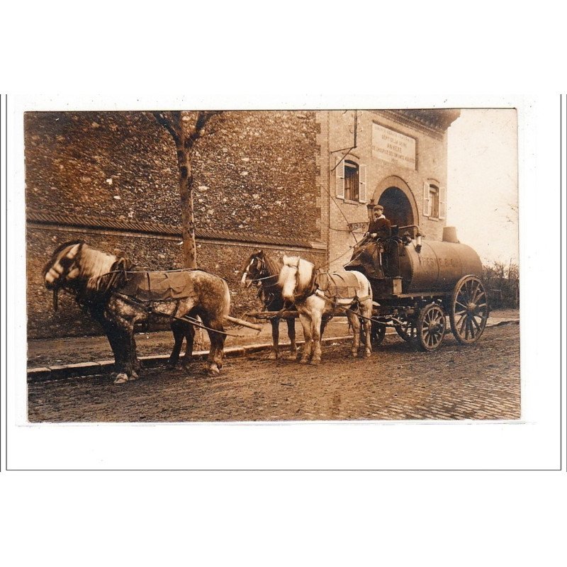 PARIS 13 : carte photo d'un attelage-citerne devant l'hospice des enfants assistés -  très bon état