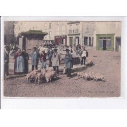 LE PUY-EN-VELAY: place du poids de ville - état