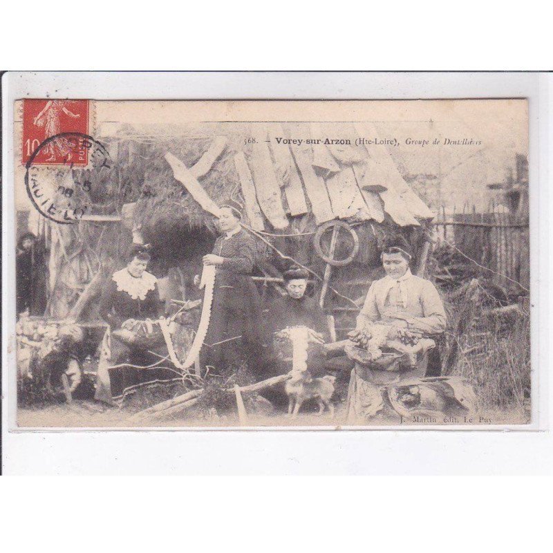 VOREY-sur-ARZON: groupe de dentellière - très bon état