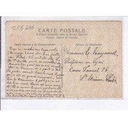 LE PUY-en-VELAY: place du plot, un jour de marché - état