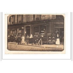 PARIS 15 : carte photo de magasins de la rue Lourmel - très bon état