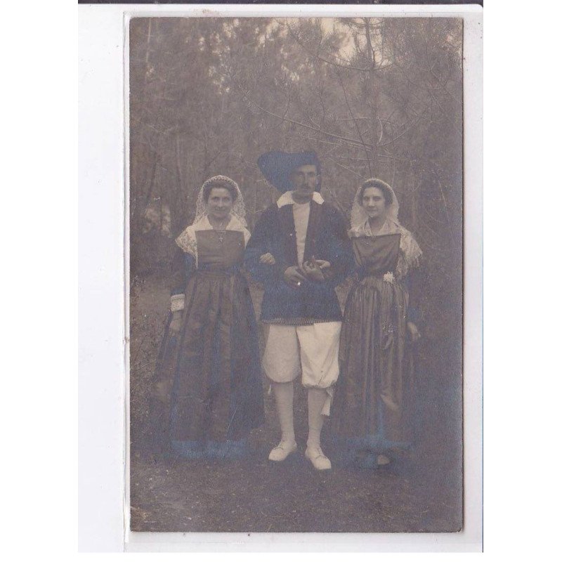 LA BAULE-sur-MER: personnages - très bon état