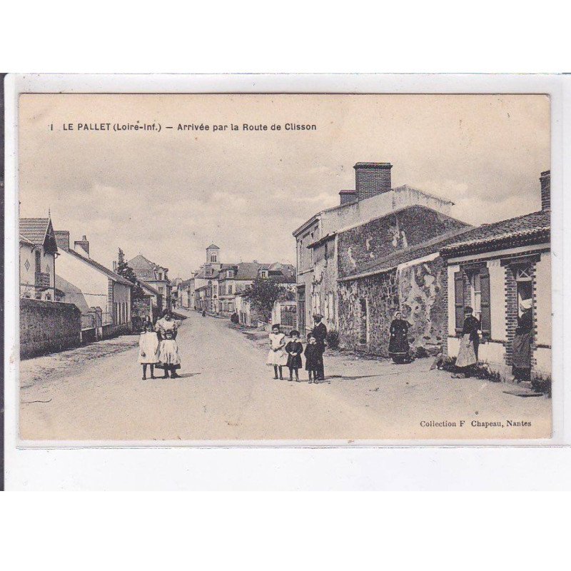 LE PALLET: arrivée par la route de clisson - très bon état