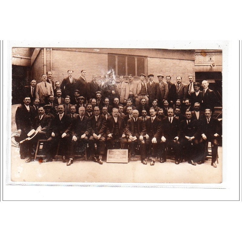 PARIS 18 : carte photo d'une classe de l'école de souderie de Paris - très bon état PARIS 18 : carte photo d'une classe de l'école de souderie de Paris - très bon état