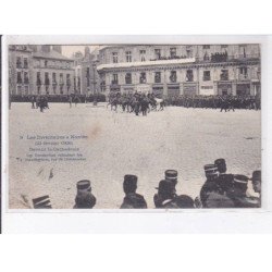 NANTES: inventaires, devant la cathédrale, 1906, gendarmes refoulant les manifestants - état
