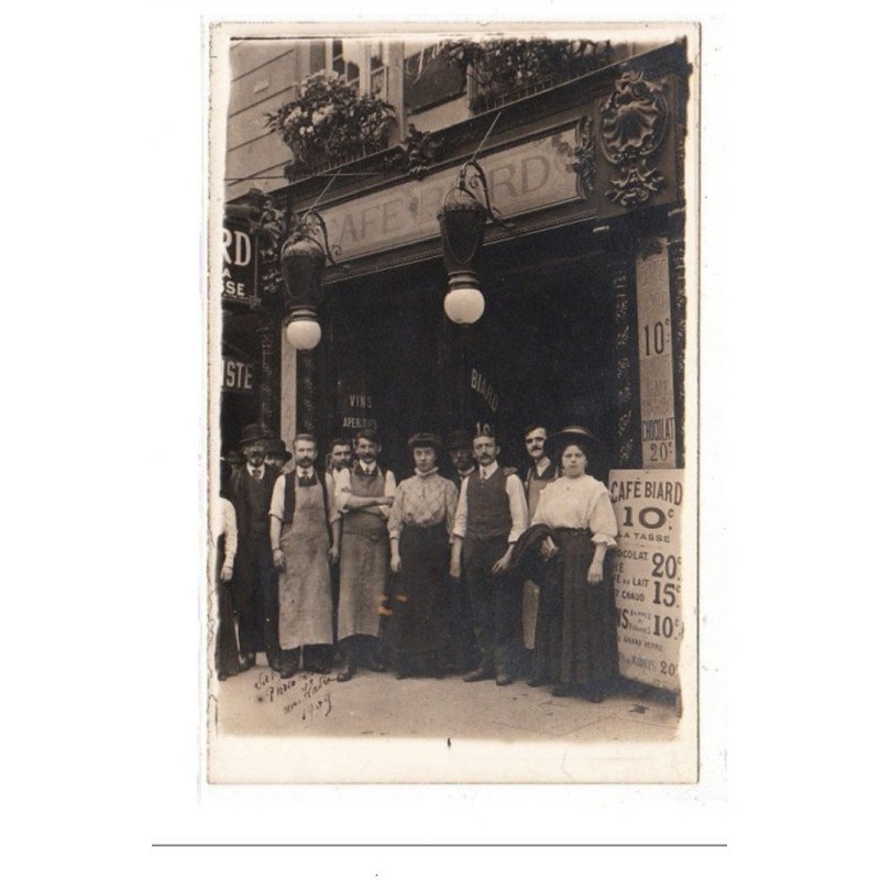 PARIS : carte photo d'un café vers 1910 - très bon état PARIS : carte photo d'un café vers 1910 - très bon état