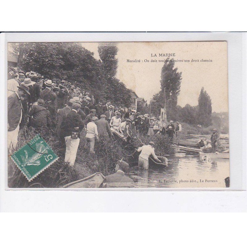 LE PERREUX: moralité, on doit toujorus suivre son droit chemin, automobile - très bon état