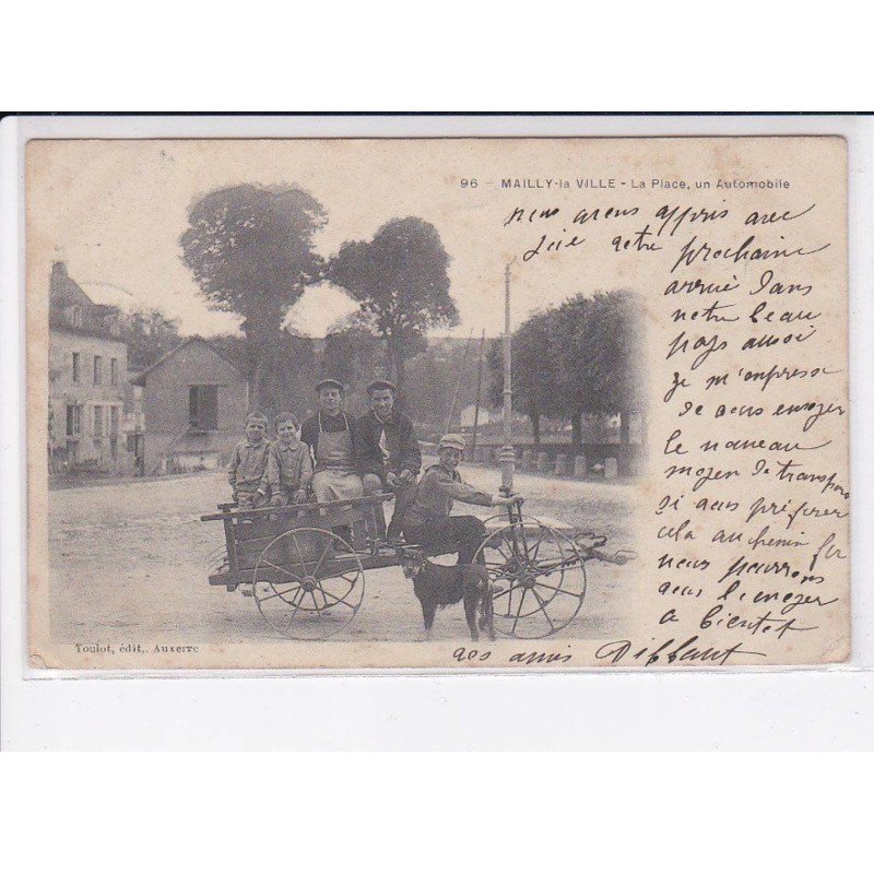 MAILLY-la-VILLE: la place, un automobile - état