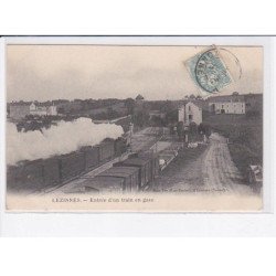 LEZINNES: entrée d'un train en gare - très bon état