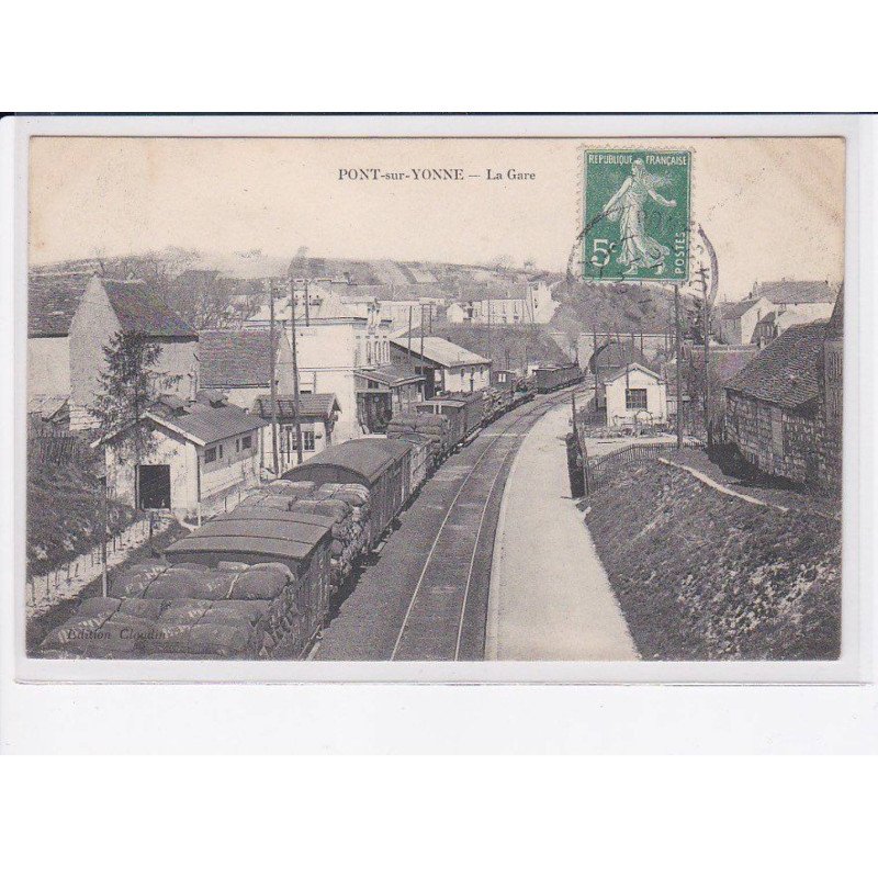 PONT-sur-YONNE: la gare - très bon état