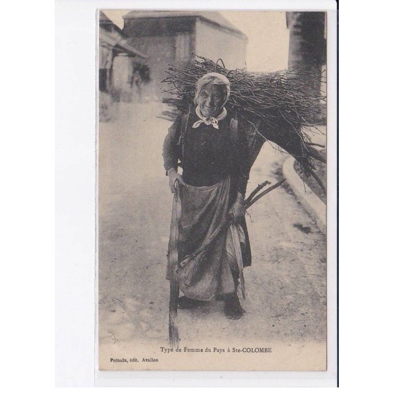 SAINTE-COLOMBE: type de femmes du pays - très bon état