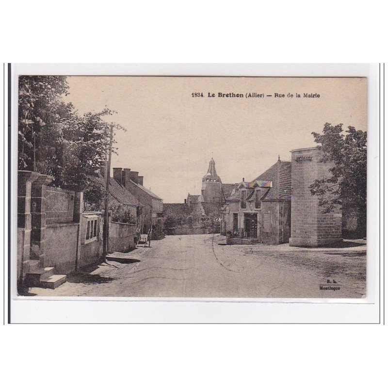 FRANCE : LE BRETHEN : rue de la mairie - etat