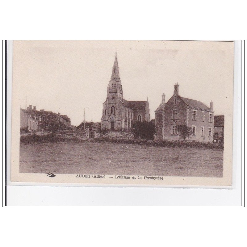 FRANCE : AUDES : l'eglise et le presbytere - tres bon etat