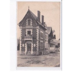 ANGERS: duchesne, construction de bateaux, réparation locations garages - très bon état