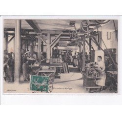 BORDEAUX: un atelier du moulage, chocolat-louit - très bon état