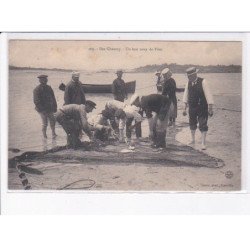 GRANVILLE: ILE CHAUSSEY: un bon coup de filet - très bon état