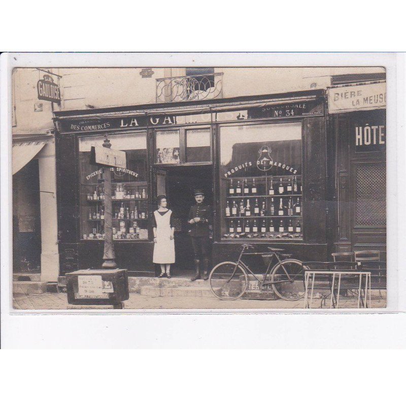 FRANCE: la gauloise, magasin "la gauloise" caviste, arrêt du tramway, vins - état