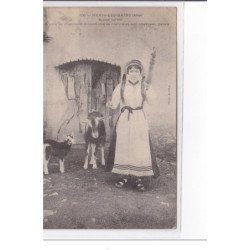 FRANCE : NERIS-les-BAINS : scene local - etat