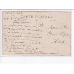 CHERBOURG: spectacle, femmes costumées