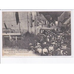 LA GLACERIE: la rue louis de nehot, le jour de la fête saint-gobain - état
