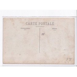 FRANCE: carte photo, à localiser, épicerie, débit, mercerie, personnages - très bon état