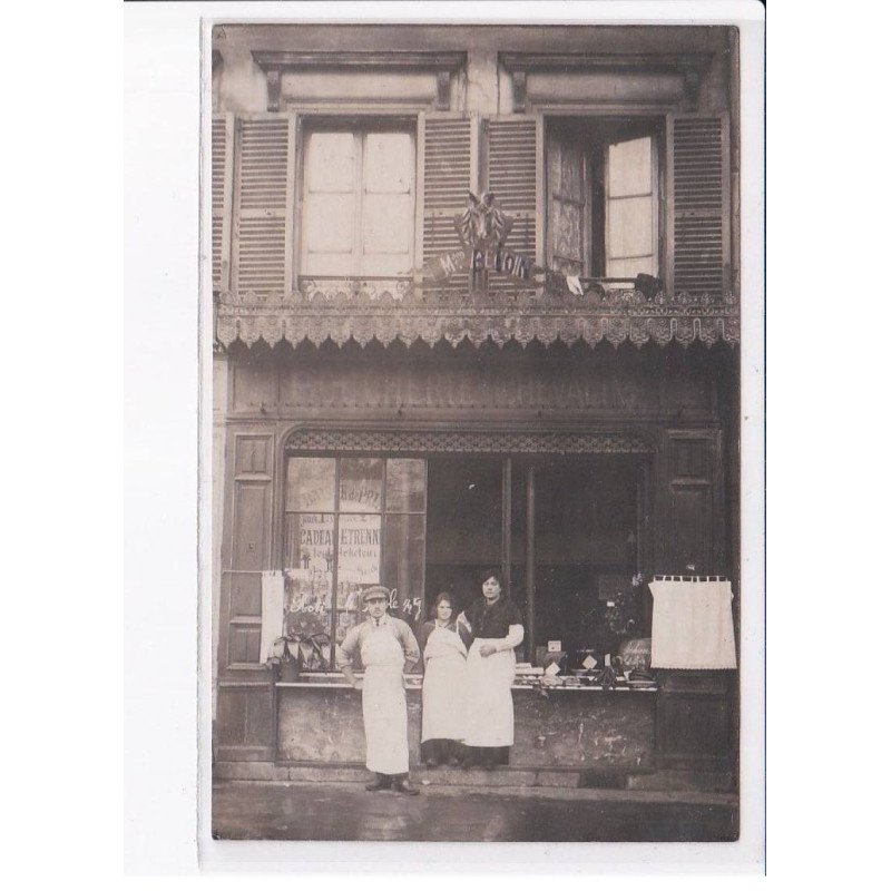 FRANCE: carte photo, à localiser, boucherie chevaline Bion (?) - très bon état