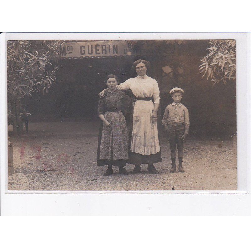 FRANCE: carte photo, maison Guérin - très bon état