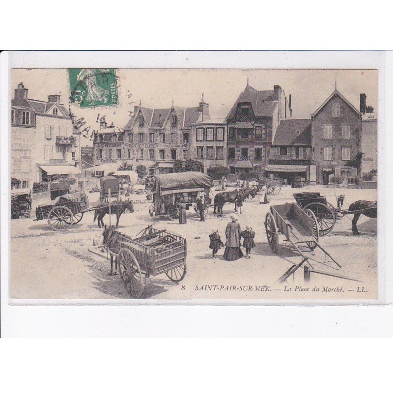 SAINT-PAIR-sur-MER: la place du marché - très bon état