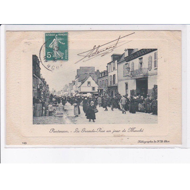 PONTORSON: la grande-rue un jour de marché - état
