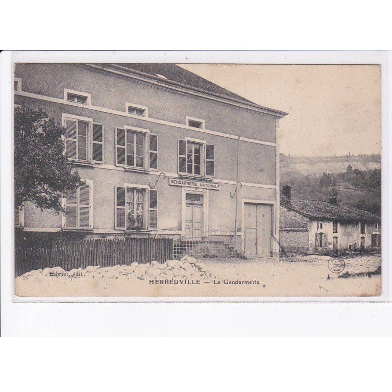 HEBREUVILLE: la gendarmerie - très bon état