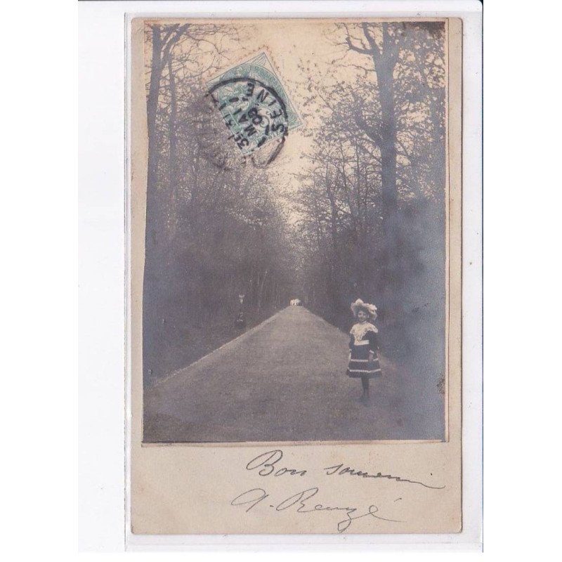 LE PERREUX: une grande allée, personnages - très bon état