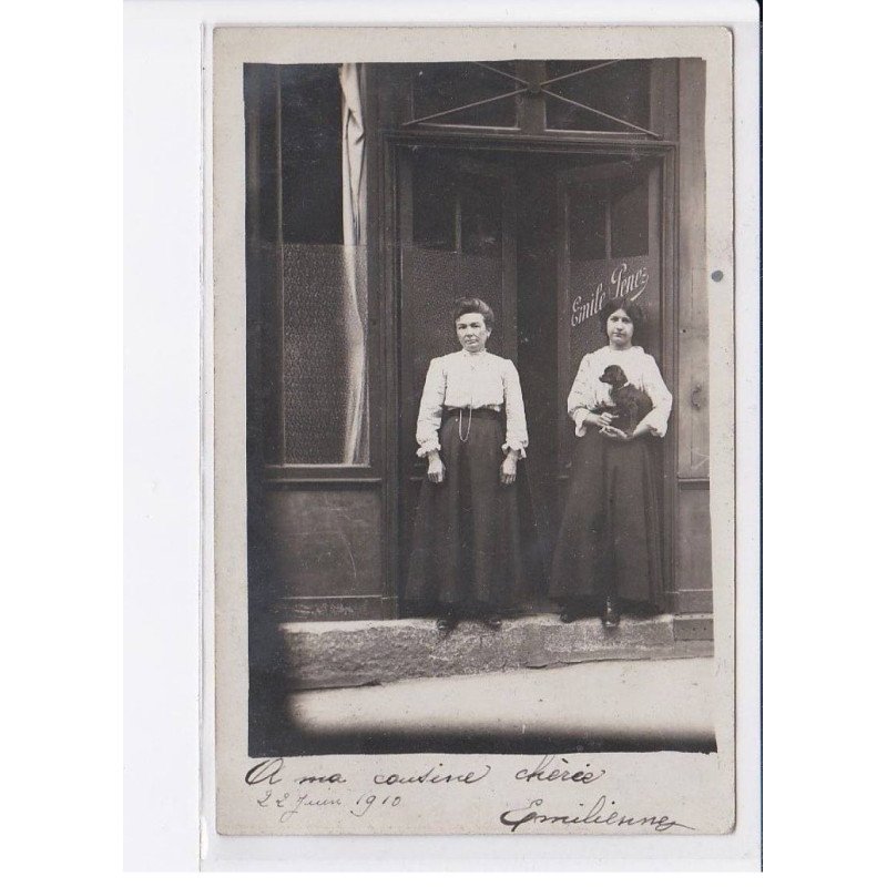 PARIS: 12 rue ferdinand flocon, atelier de couture, emile penez, 75018 - très bon état