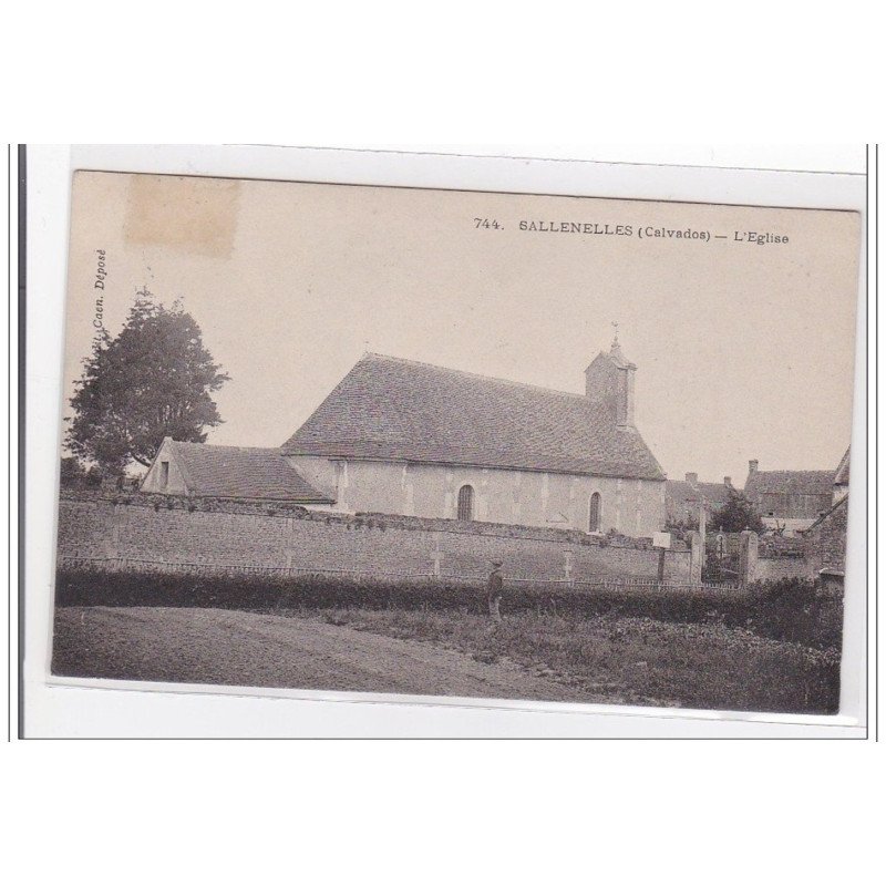 SALLENELLES : l'eglise - tres bon etat