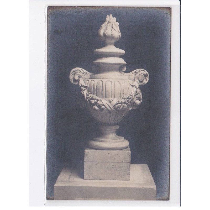 BOULOGNE-BILLANCOURT: pierres agglomérées Cuel Gilbert vases et statues - très bon état