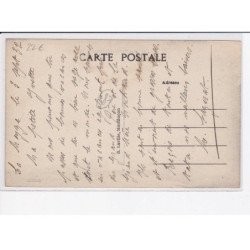 LA MEYZE: rue principale - très bon état