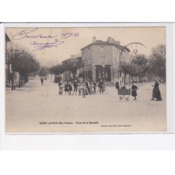 SAINT-JUNIEN: place de la bascale - état