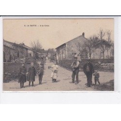 LA BAFFE: a la croix - très bon état