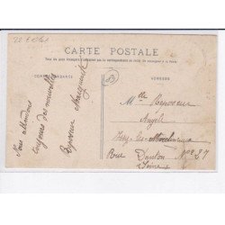 AVALLON: le battage des récoles dans une ferme à angely - état