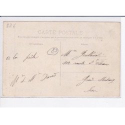 AVALLON: type de femme du pays, rentrée des champs - très bon état