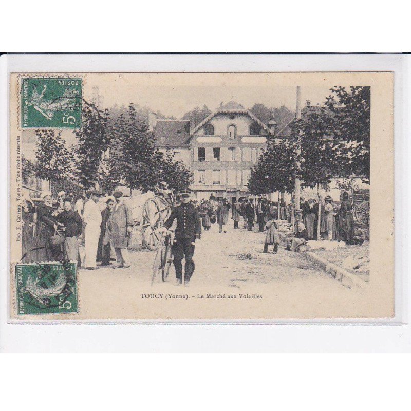TOUCY: le marché aux volailles - très bon état