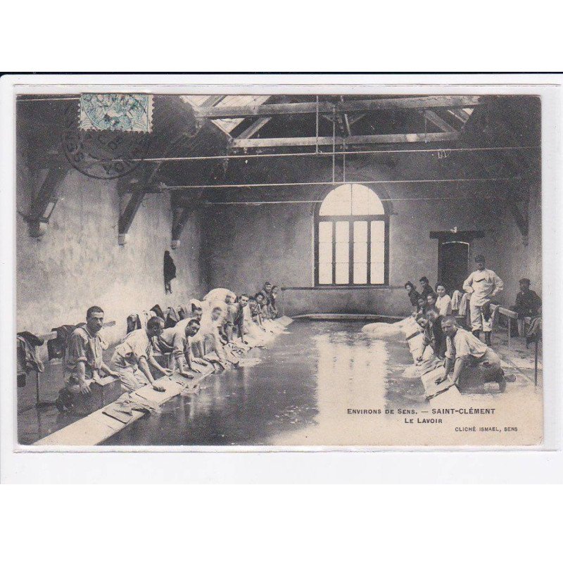 SAINT-CLEMENT: le lavoir - très bon état