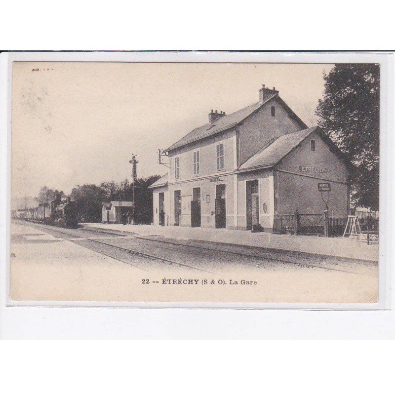 ETRECHY: la gare - très bon état